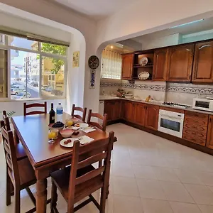 tavira-city-center-3br.hotelaalgarve.com/